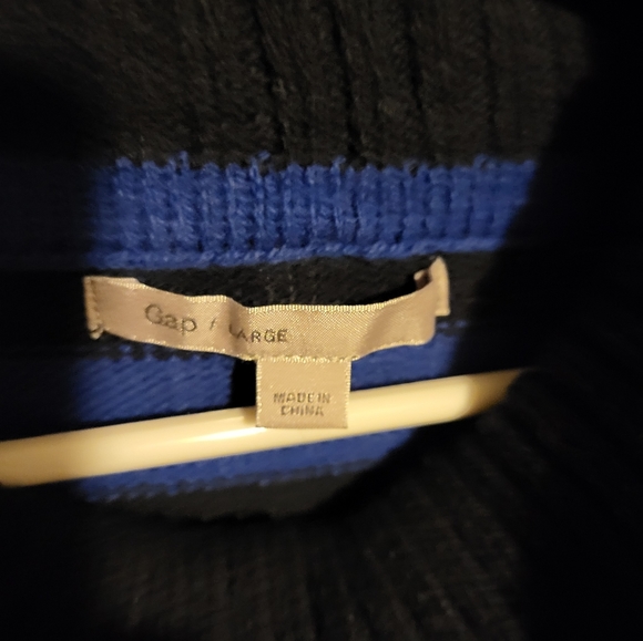 Gap cowl neck striped sweater, women's size large. NWOT. - Picture 3 of 9